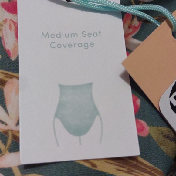 💦KONA SOL 💦Tropical Floral Swimsuit one piece, Beach and pool wear - Picture 7 of 15